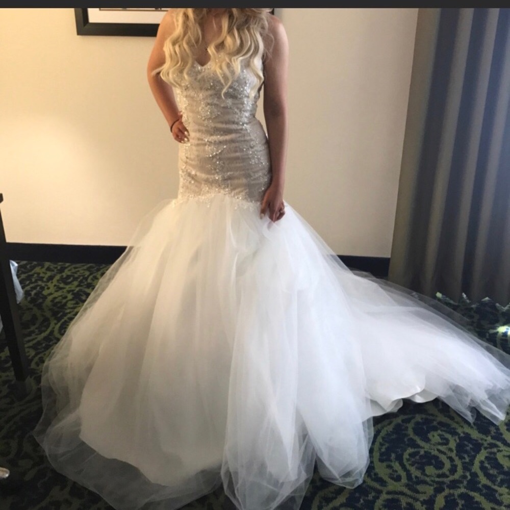 Wedding dress